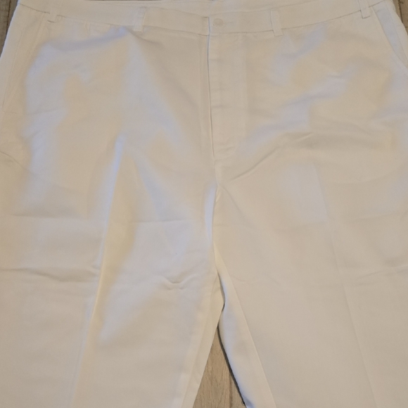 Roundtree & Yorke Cream Trousers - Picture 1 of 4